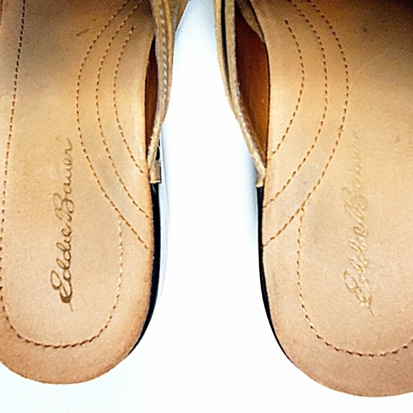 EDDIE BAUER Clogs Tan Leather Mahogany 3" Heel Suede Strap & Rivets Women's 8 M - Picture 10 of 11
